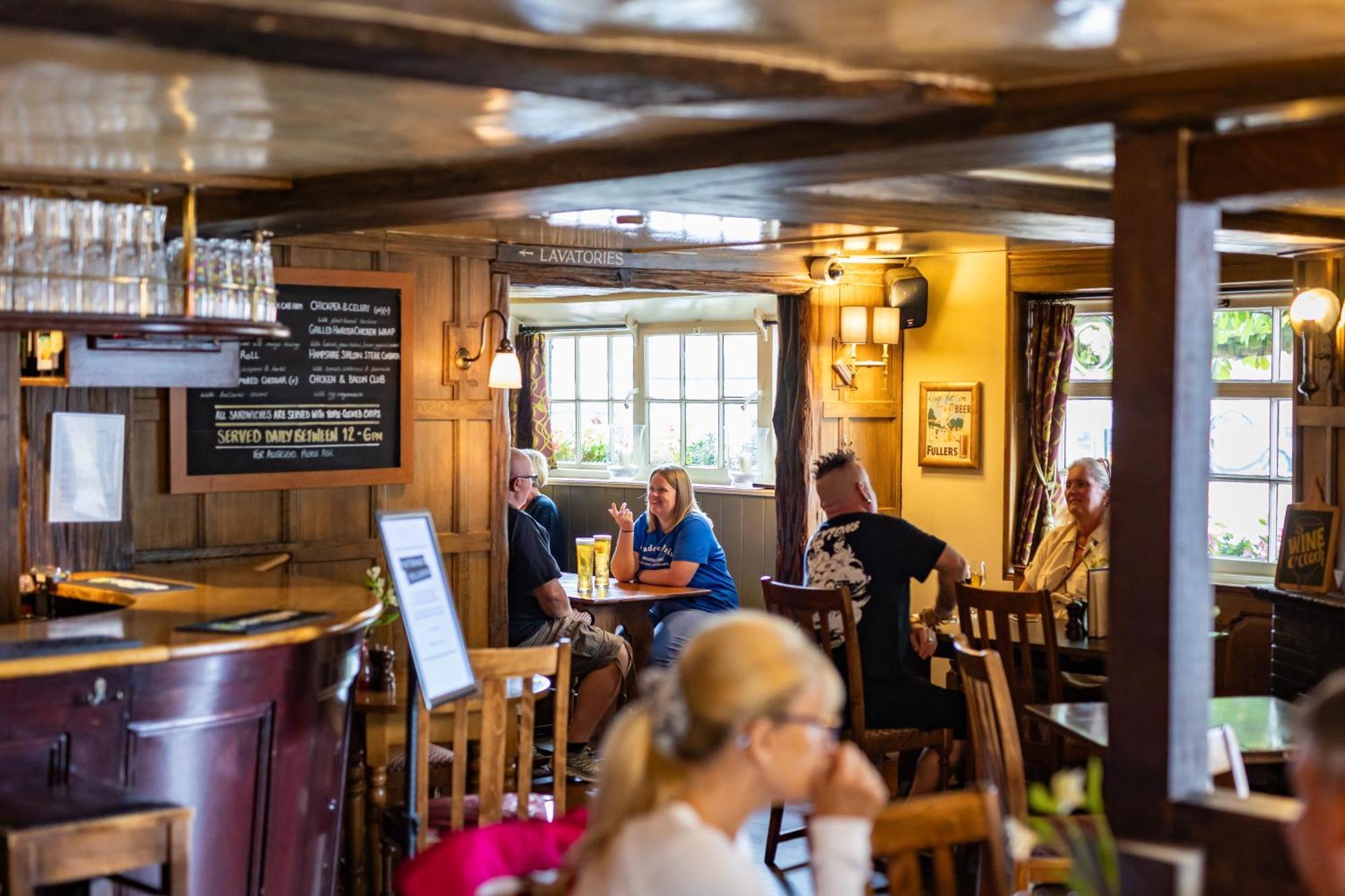 The Red Lion Hotel Hillingdon Eksteriør billede
