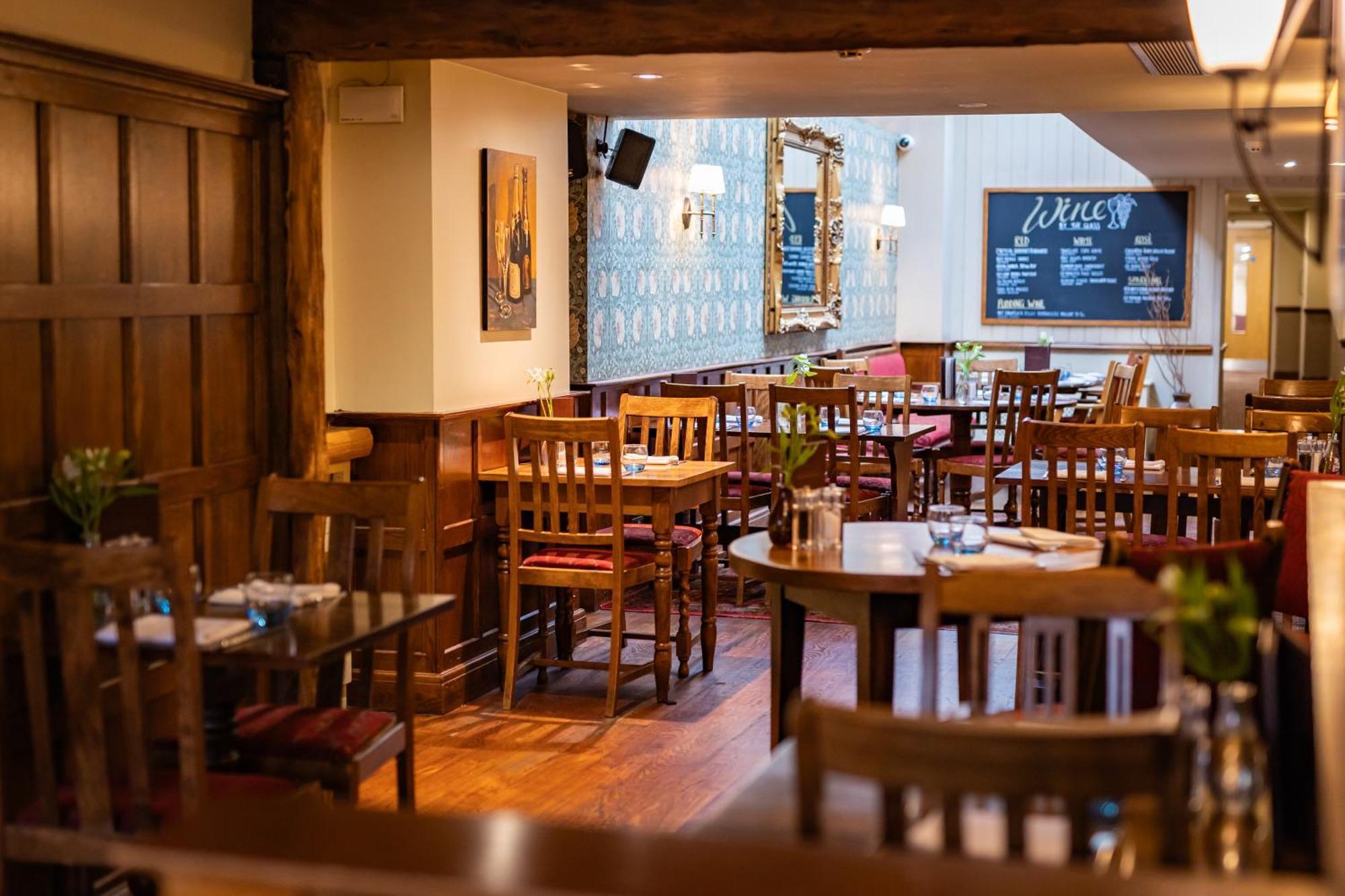 The Red Lion Hotel Hillingdon Eksteriør billede