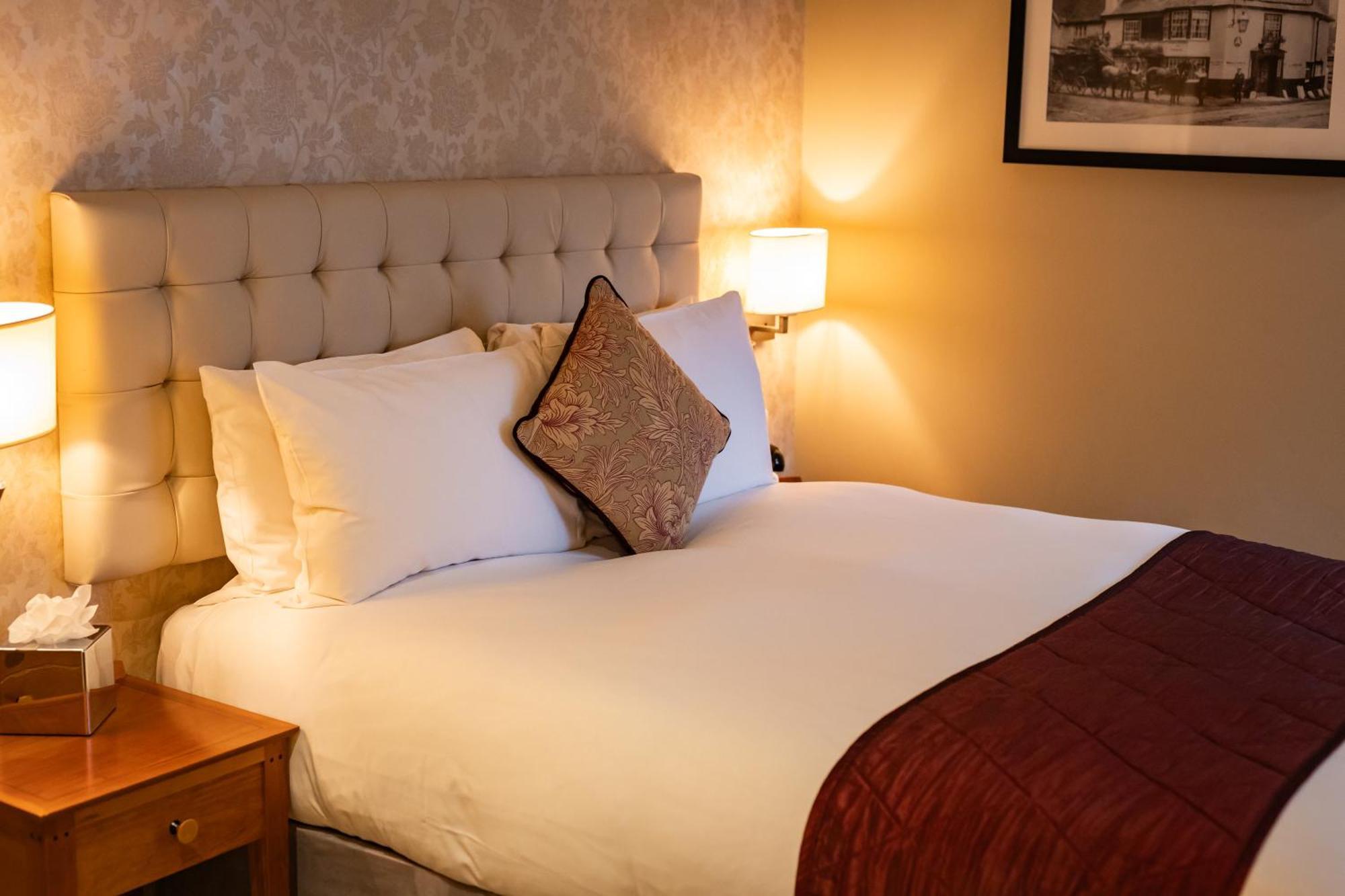 The Red Lion Hotel Hillingdon Eksteriør billede
